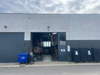 This modern warehouse of approximately 429 m² is part of the brand new project “Nelca-Noord”. The building has an architectural appearance with...