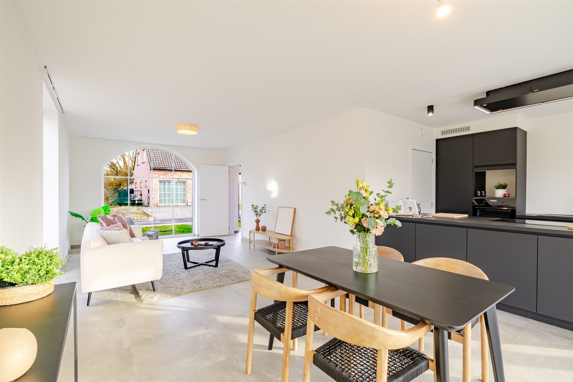 Uitzonderlijk mooie ééngezinswoning met tuin (bouwjaar 2023) - foto 4