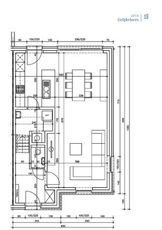 Betreed de wereld van hedendaags wonen met deze moderne halfopen nieuwbouwwoning, eventueel met bijhorende carport, gelegen op een noordwestelijk georiënteerd perceel in ons groen en verkeersluw nieuwbouwproject CAMPO. Deze eigentijdse woning biedt niet alleen rust en stijl maar ook het comfort van modern design. Met 3 slaapkamers, waarvan 1 met dressing, badkamer met bad en inloopdouche voorziet deze woning in alle behoeften van een gezin. Een vaste trap naar de zolder biedt de mogelijkheid voor een optionele 4e slaapkamer, bureau,... . Deze energiezuinige BEN-woning is uitgerust met geavanceerde technologieën, zoals een warmtepomp, vloerverwarming op het gelijkvloers en de verdieping, ventilatie type D met warmterecuperatie, een regenwaterput van 10.000L, zonnepanelen, en meer. Het noordwestelijk georiënteerde perceel vangt de warme avondzon op waardoor de buitenruimte ideaal is voor ontspanning. Voor meer informatie en om deze moderne woning te ontdekken, bel Ewout op 0497 588 888 of stuur een e-mail naar contact@huysmanbouw.be. Laten we samen de deur openen naar jouw nieuwe thuis.