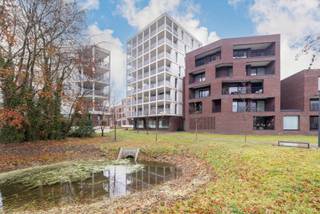 Op een gegeerde locatie in Herentals, vlakbij de Ringlaan, bevindt zich dit instapklare appartement op de 3e verdieping. Dankzij deze ligging geniet...