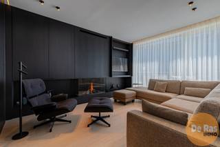 EEERSTE BEZOEKDAG ZONDAG 10/05 VANAF 10U (enkel op afspraak!)AALST - Dit exclusieve Penthouse bevindt zich op de volledige 4de verdieping van...