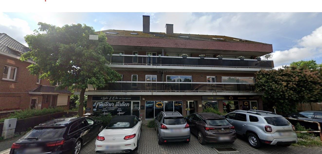 Commercieel gelijkvloers met mezzanine te koop – strategische ligging in Sint-Genesius-Rode - foto 2