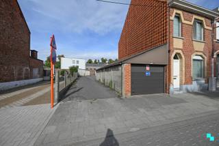 In de Krekelmotestraat ter hoogte van huisnummer 32 vinden we een uitstekend gelegen garagecomplex bestaande uit 18 garageboxen waarvan er 17...