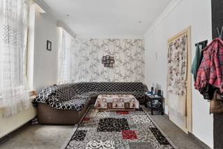 Droomt u van wonen in het hart van Gent, op wandelafstand van de historische binnenstad en vlak bij de Coupure? Dan is dit veelzijdige...