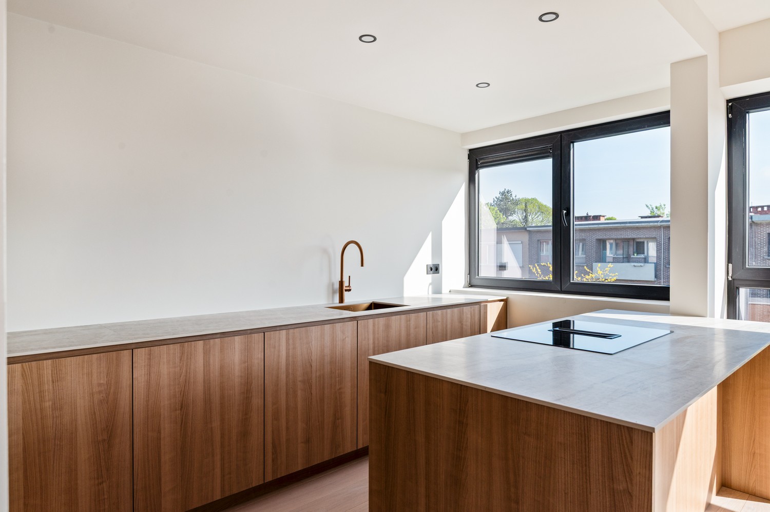 Luxueus appartement met 2 slpk en terras te Berchem - foto 3