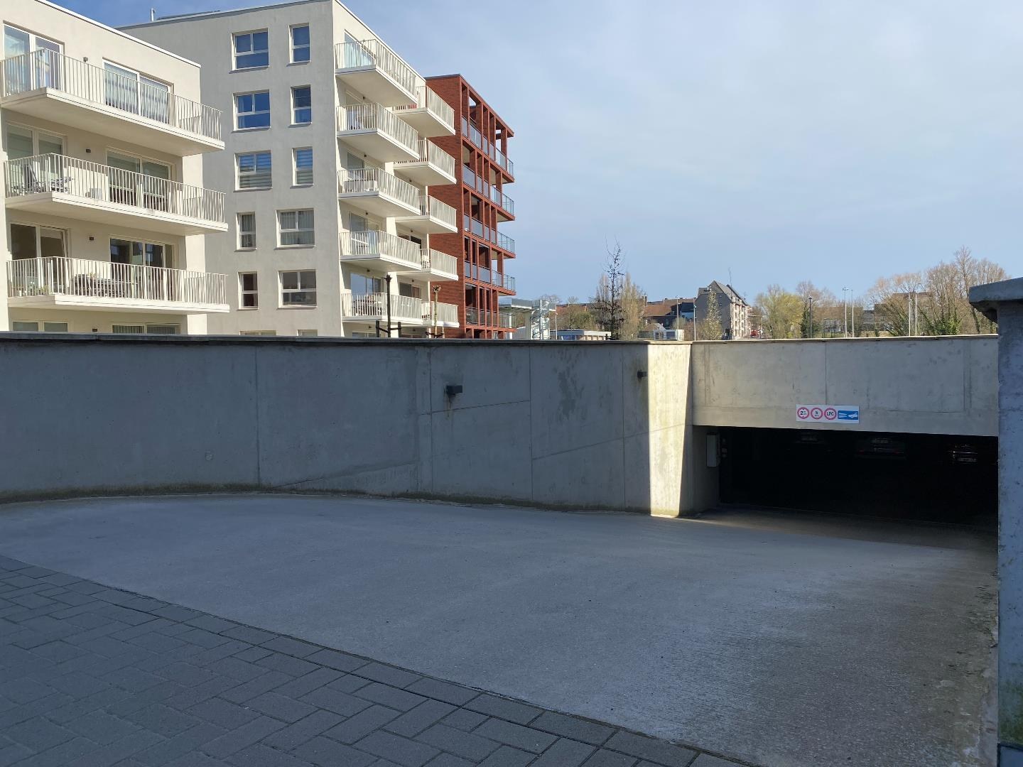 Ondergrondse autostaanplaats te huur - foto 5