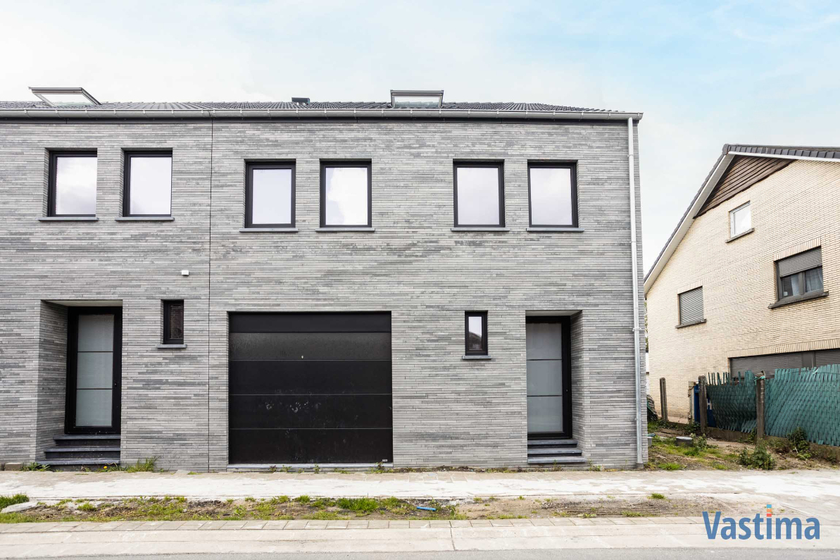 Nieuwbouw halfopen woning met 3 slaapkamers, garage en tuin - foto 2