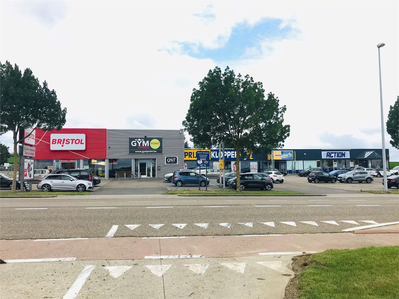 Commercial for rent in Heers