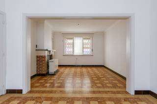 Charmante woning met veel potentieel in hartje TorhoutIn het bruisende centrum van Torhout, op wandelafstand van winkels, scholen en de markt,...