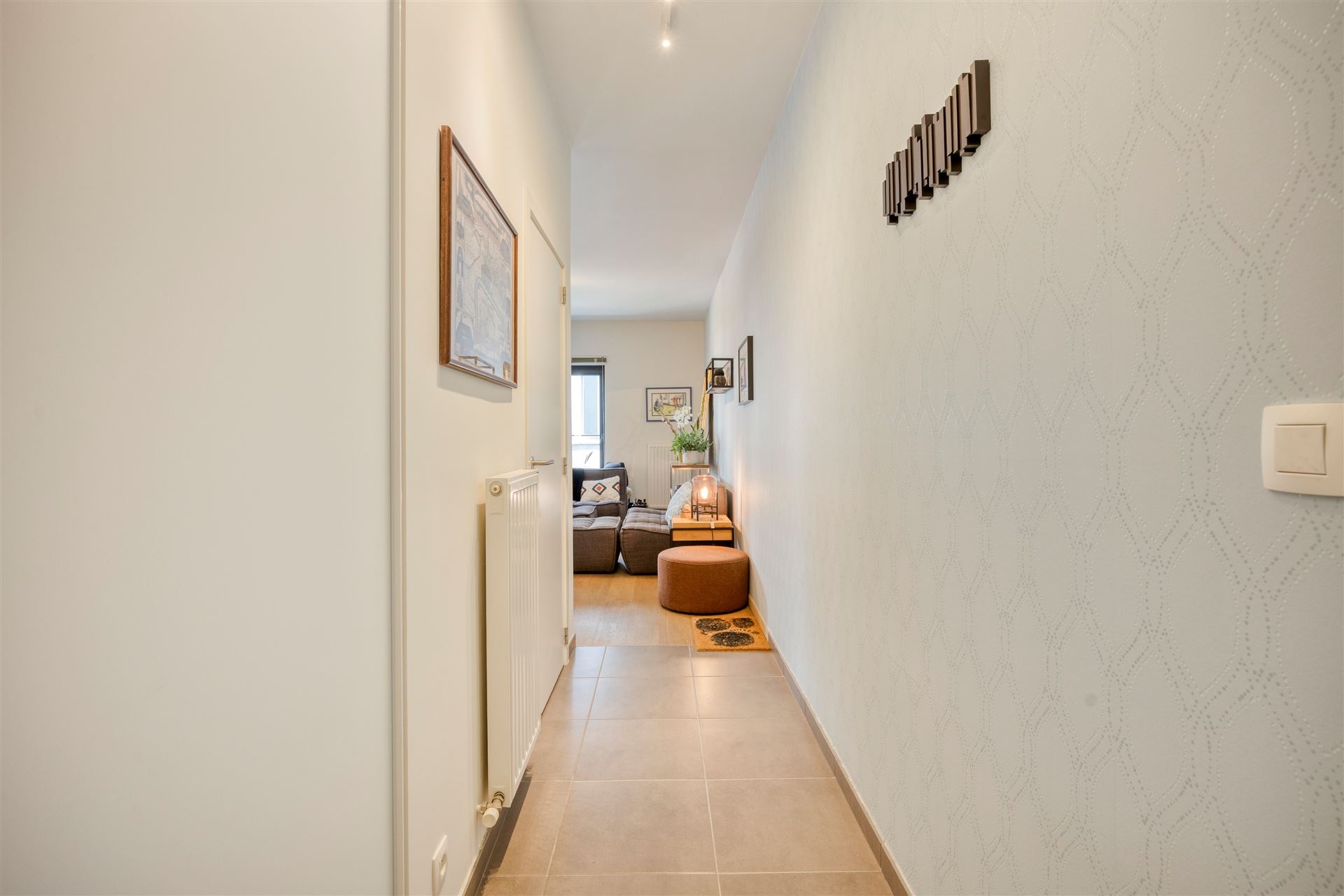 Instapklaar appartement met autostaanplaats op toplocatie! - foto 5