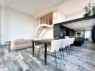 Volledig nieuw afgewerkte loft in een unieke residentie, bestaande uit een ruime inkomhal met vestiaire en afzonderlijk toilet, lichtrijke...
