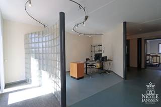 Commercial à vendre à Maaseik