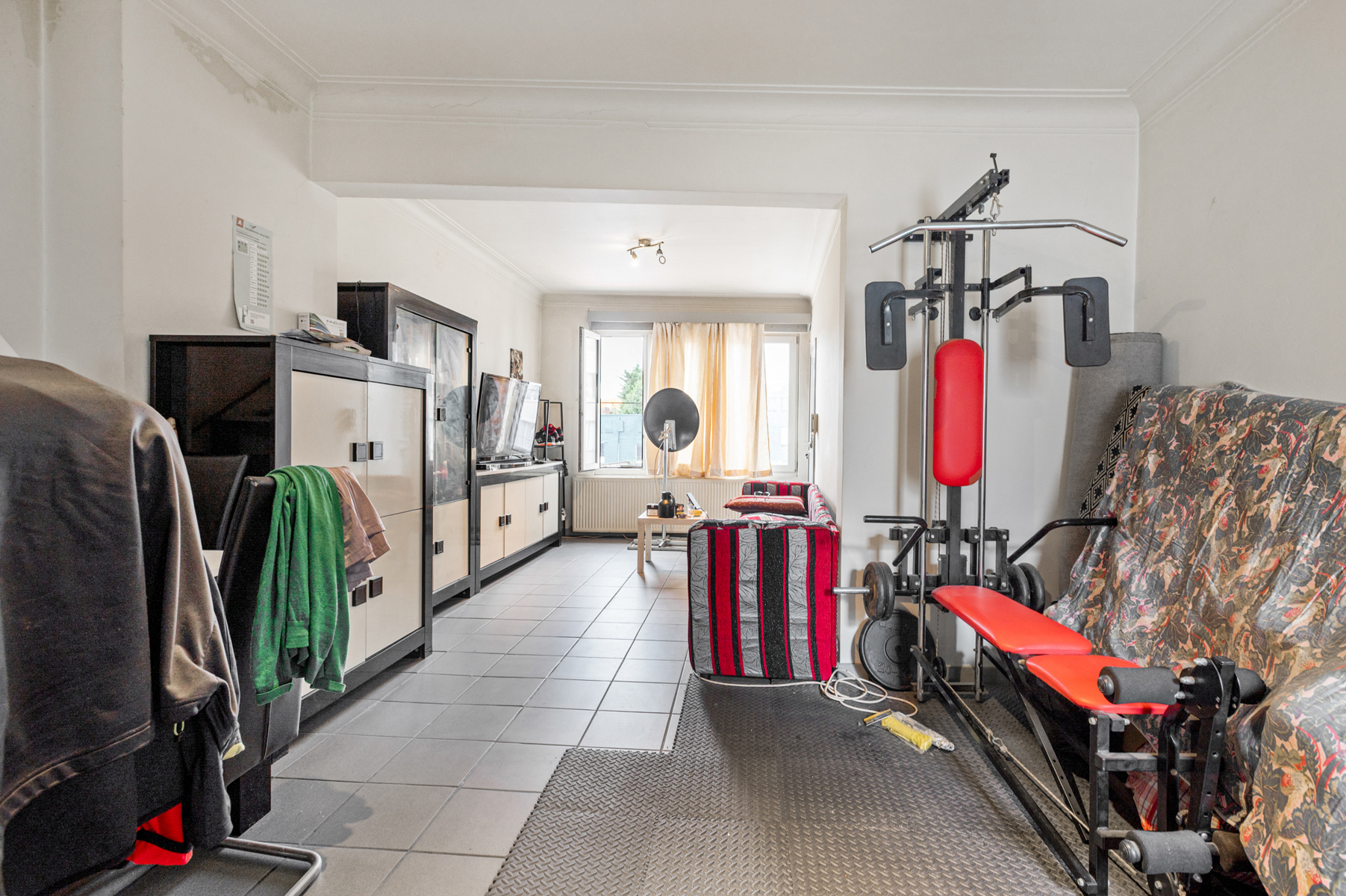 Te renoveren appartement in de bruisende stad  - foto 2