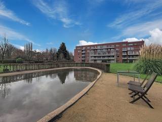 Serviceflat in Armonea-Elsdonck residentie te Wilrijk. Geniet van allerlei luxe faciliteiten (o.a. binnenzwembad, fitnessruimte,...