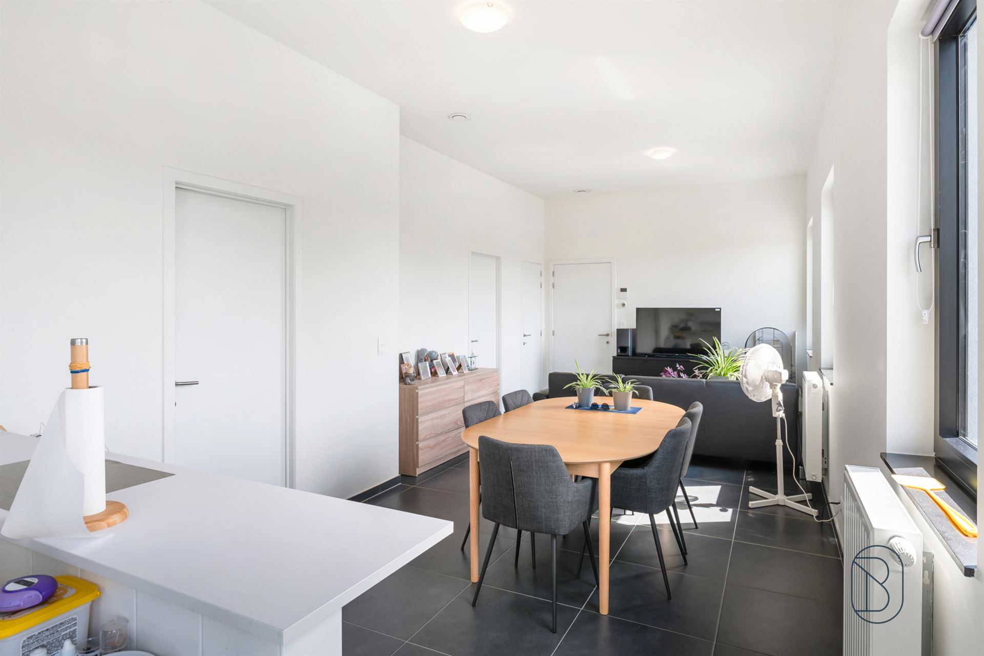 Recent appartement met 2 slaapkamers en terras! - foto 5