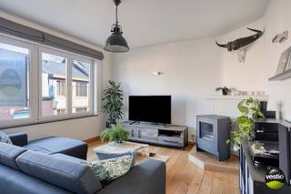 Dit instapklare en lichtrijke appartement heeft een bewoonbare oppervlakte van 77 m² en beschikt over 2 slaapkamers. Het bevindt zich op de...