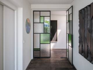 Exclusieve penthouse (ca. 221 m²) met o.m. twee slaapkamers met ensuite dressing en badkamer, een ingebouwde sauna en twee uitzonderlijke...