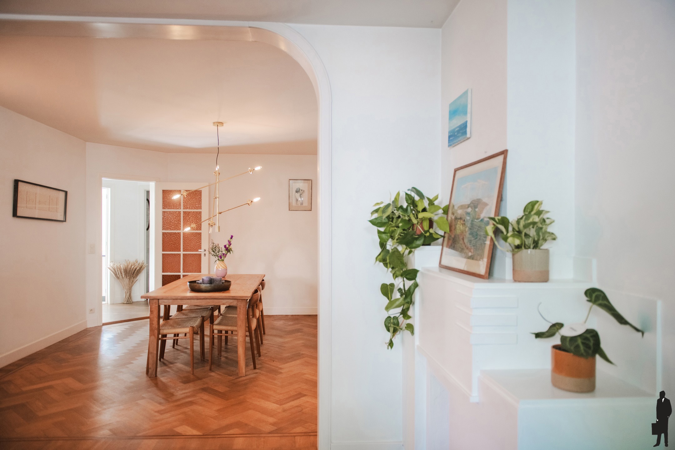 Ruim gelijkvloers appartement met tuin op toplocatie - foto 3