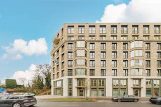 Geheel van 4 recente appartementen – ideale investeringGelegen op een toplocatie nabij winkels en voorzieningen aan de Plantin en Moretuslei, met een...