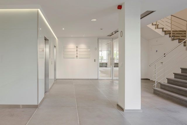 Office spaces along the R0 with direct access to the E40 and E19 - photo 4