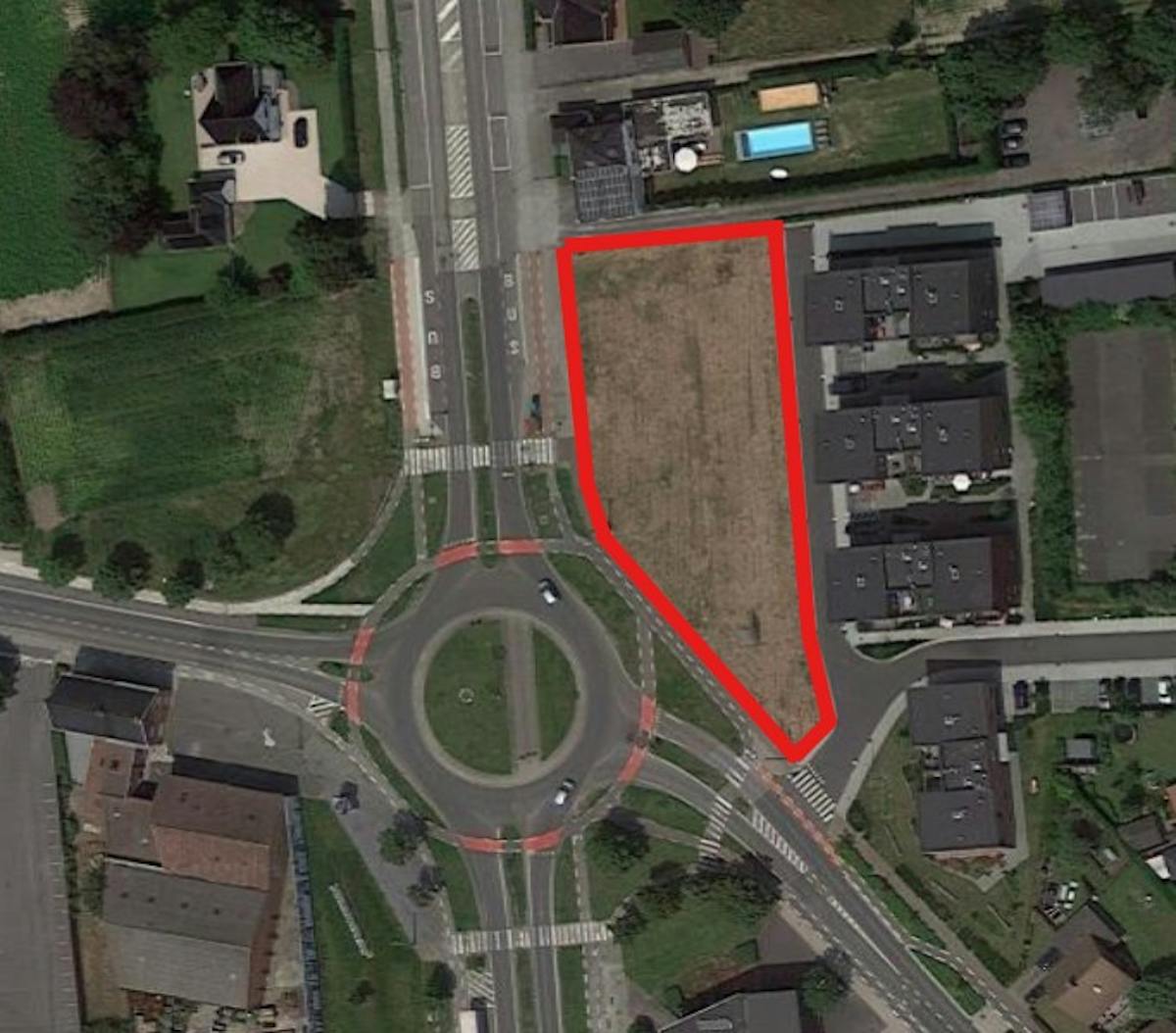 Projectgrond te koop met vergunning voor kantoorgebouw - foto 1