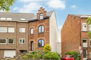 Very charming home on the edge of the City. This lovely home was completely renovated in 2021 with great attention to preserving the authentic...