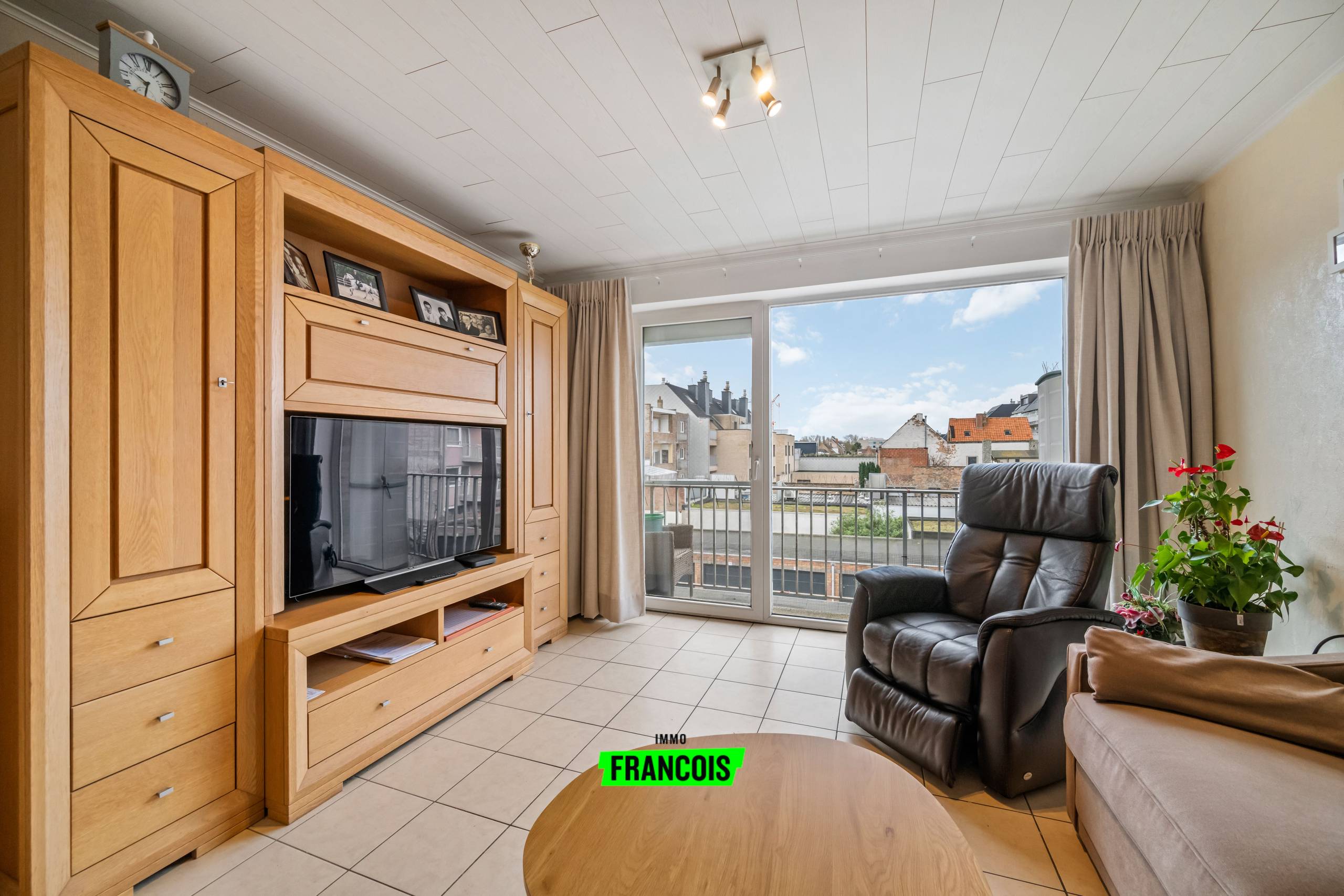 Instapklaar appartement met ruim terras en open zicht te Mariakerke, Oostende. - foto 2