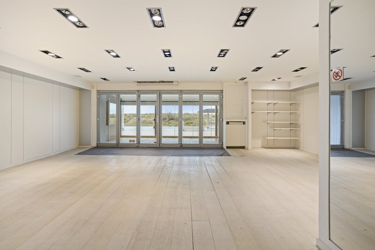 Riant handelspand op de zeedijk van Nieuwpoort (220 m²) te koop - foto 3