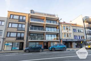  * Dit één slaapkamer appartement is gelegen langs de Nieuwpoortsesteenweg te Mariakerke. * Het appartement bevindt zich in een kleinschalige en...