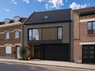 AANTREKKELIJKE BOUWGROND van 330 m² voor GESLOTEN BEBOUWING, rustig gelegen NABIJ HET CENTRUM VAN OUDENAARDE. Met een royale GEVELBREEDTE VAN CA. 13 M biedt dit perceel een uitstekende basis voor het realiseren van een comfortabele en ENERGIEZUINIGE GEZINSWONING met tuin en terras. Een belangrijke troef is dat er REEDS EEN VERGUNNING WERD VERLEEND voor de bouw van een gezinswoning, waardoor u snel aan de slag kunt. Dankzij de CENTRALE EN GOED BEREIKBARE LIGGING bevinden winkels, scholen, openbaar vervoer en belangrijke invalswegen zich vlakbij. Een MOOIE BOUWKANS voor wie rustig wil wonen met alle voorzieningen binnen handbereik.<br /><br />Adres: Jules Lacroixstraat 31-33 te Oudenaarde<br /><br />G-score en P-score D