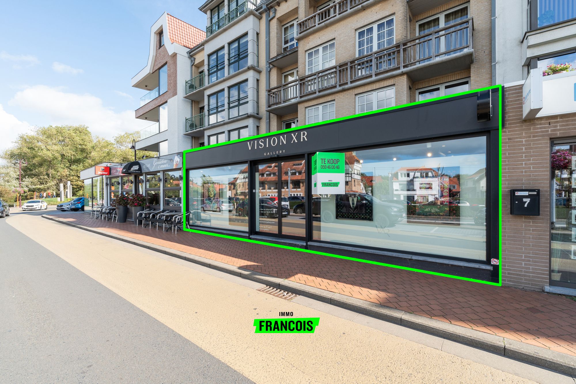 Modern handelspand met grote visibiliteit en parkeergelegenheid in centrum De Haan - foto 1