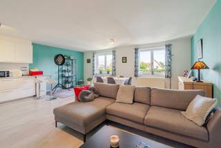 Vous recherchez un appartement dans une résidence de petite taille avec deux chambres et dans un bon emplacement ? Ne cherchez plus! Cet...