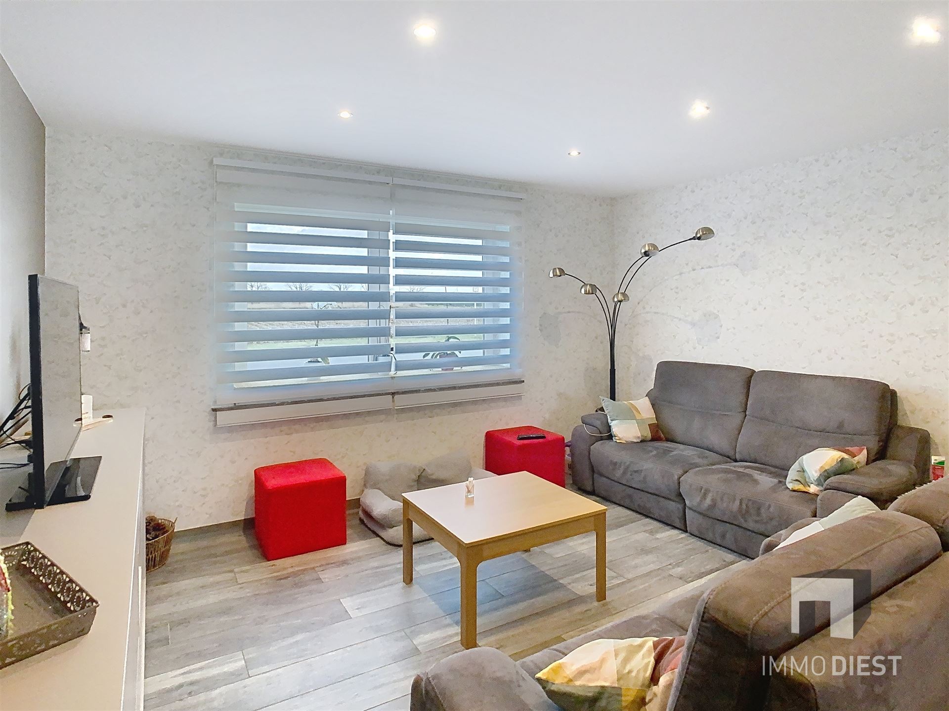 Volledig gerenoveerde halfopen bebouwing op 8a - foto 5