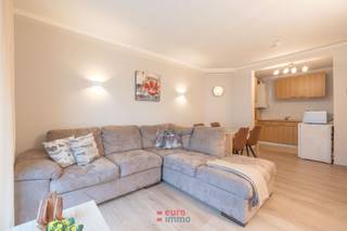 Dit verzorgd en volledig gemeubeld appartement met twee slaapkamers is gelegen in de charmante Residentie Edelweis te Nieuwpoort. Het...