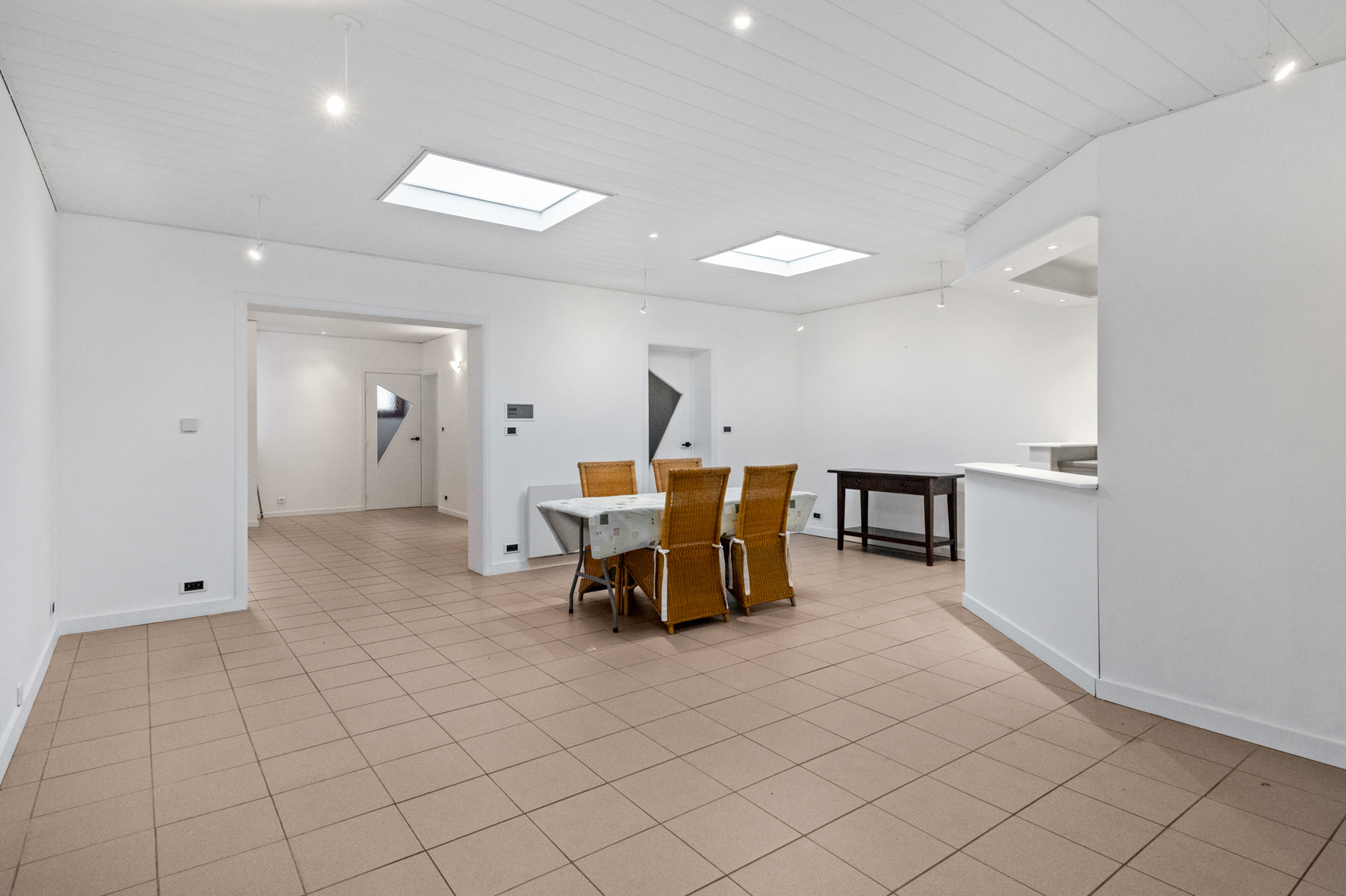Charmante woning met 3 slaapkamers en zonnige tuin - foto 4