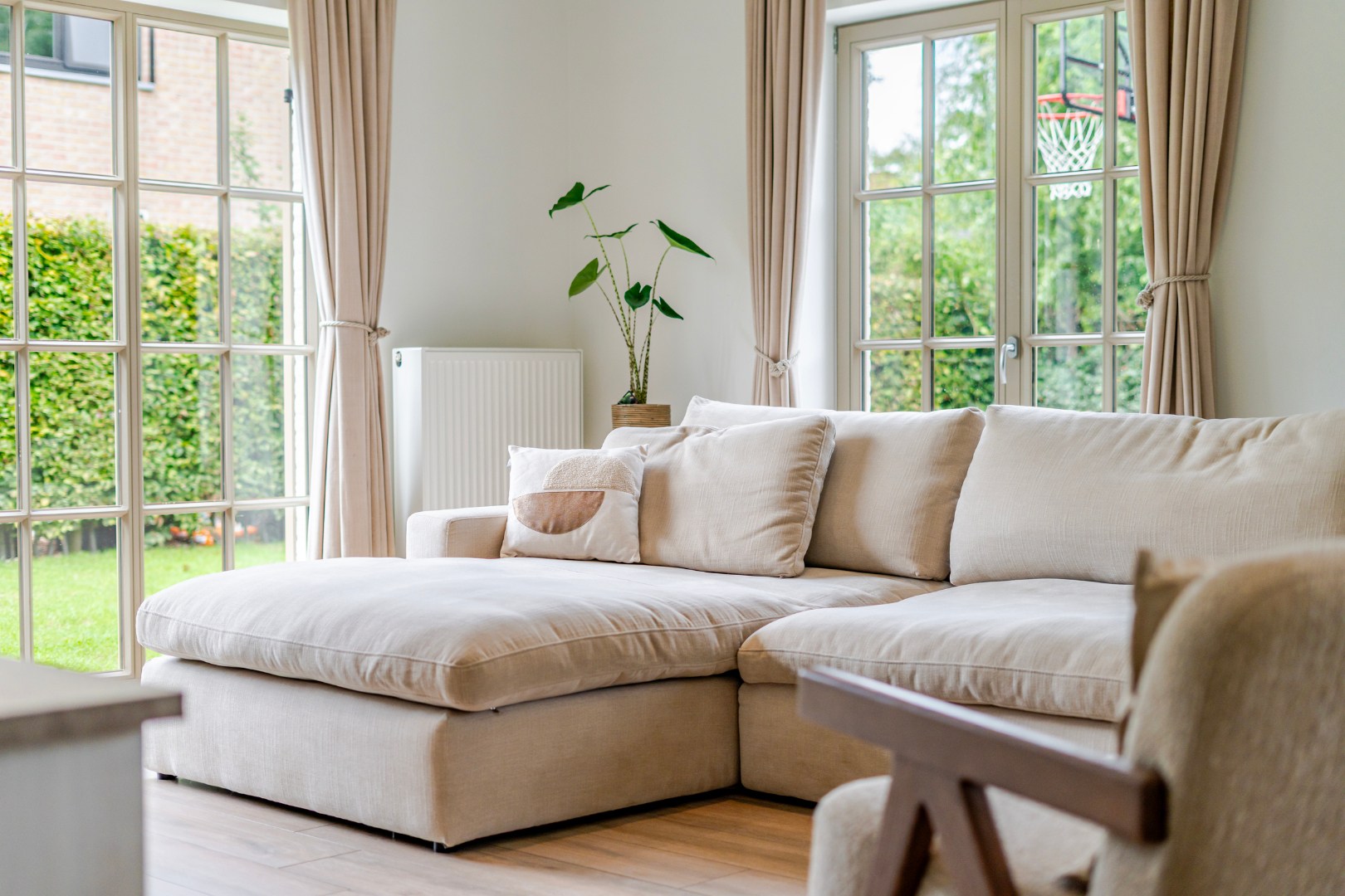 Exclusief gerenoveerde vrijstaande villa in rustige en residentiële omgeving - foto 5