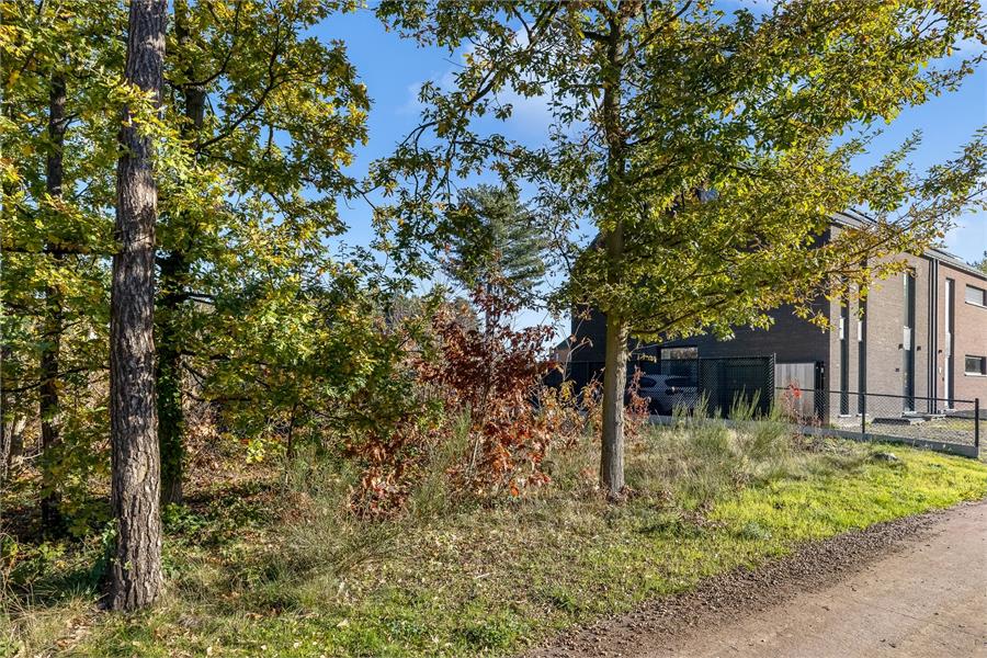 Centraal gelegen bouwgrond voor open bebouwing in Ham - foto 4