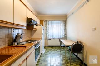 INDELING:Bij het betreden van dit gezellige appartement word je verwelkomd via een nette, gemeenschappelijke inkomhal. Het appartement bevindt zich...