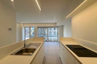 Located in a prime location in Blankenberge, close to the Blankenberge Casino and just behind the seafront promenade, this beautifully...