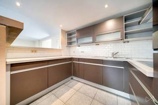 Info & bezoeken: 02 315 51 72 Lambermont - We Invest biedt u dit zeer mooie 3 slaapkamer Penthouse met terras aan aan de prachtige Lambermont...