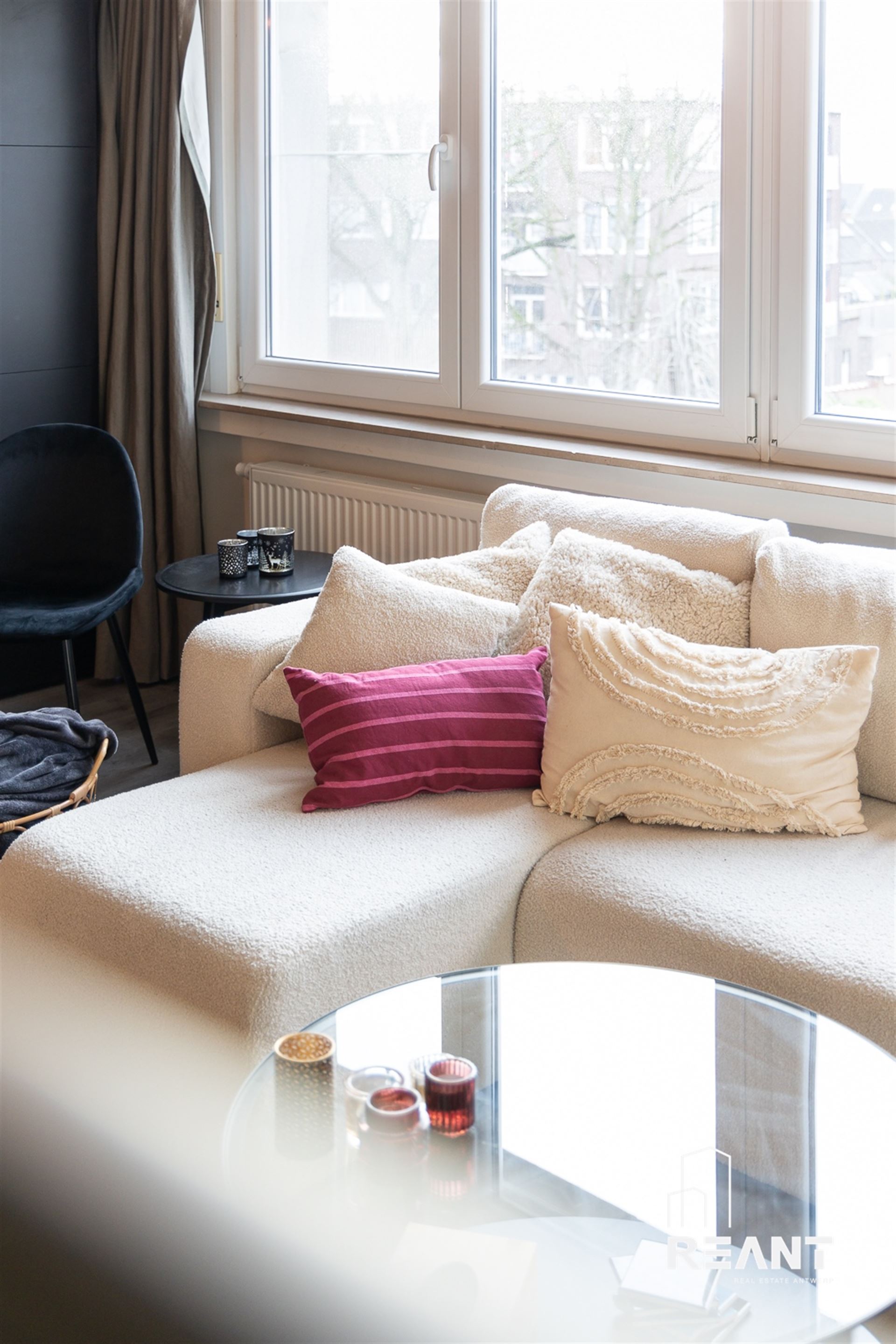 Instapklaar en Gerenoveerd Dakappartement in Hartje Niel - foto 3