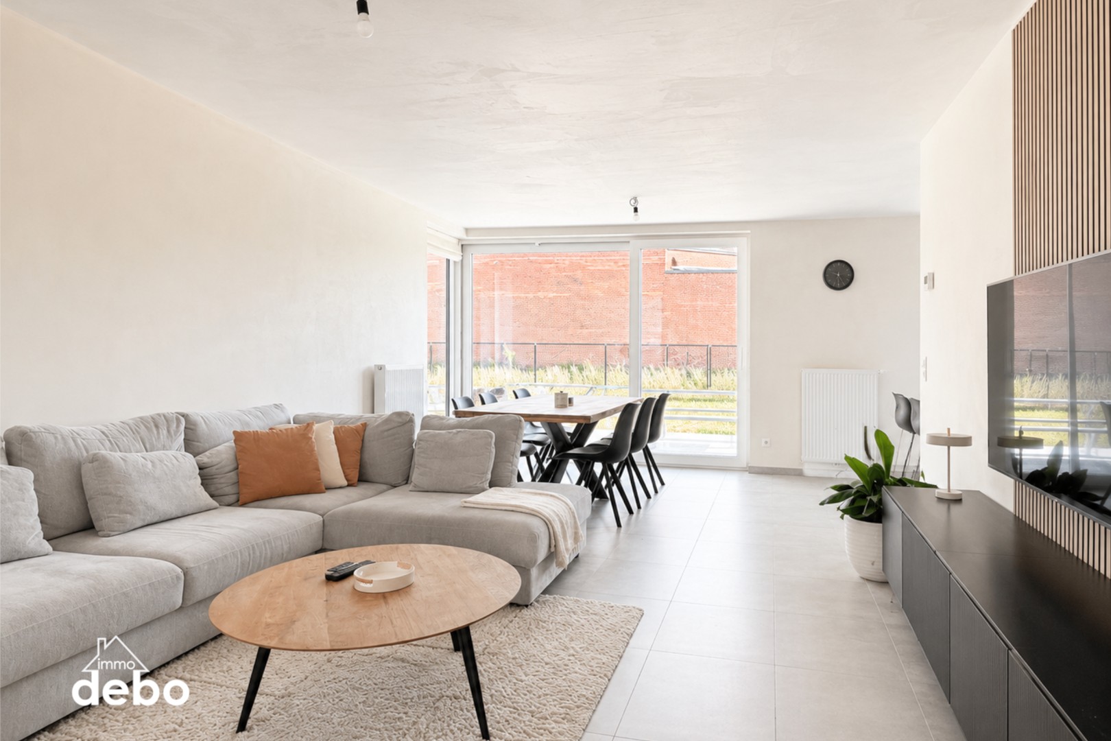 Recente halfopen woning met ruime tuin en carport - foto 5