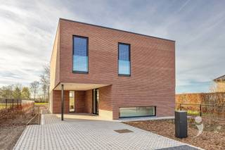Découvrez ce joyau à Herent.Surtout vivre au calme et profiter d'une vue magnifique avec le soleil du soir sur votre terrasse ?Cette nouvelle maison...