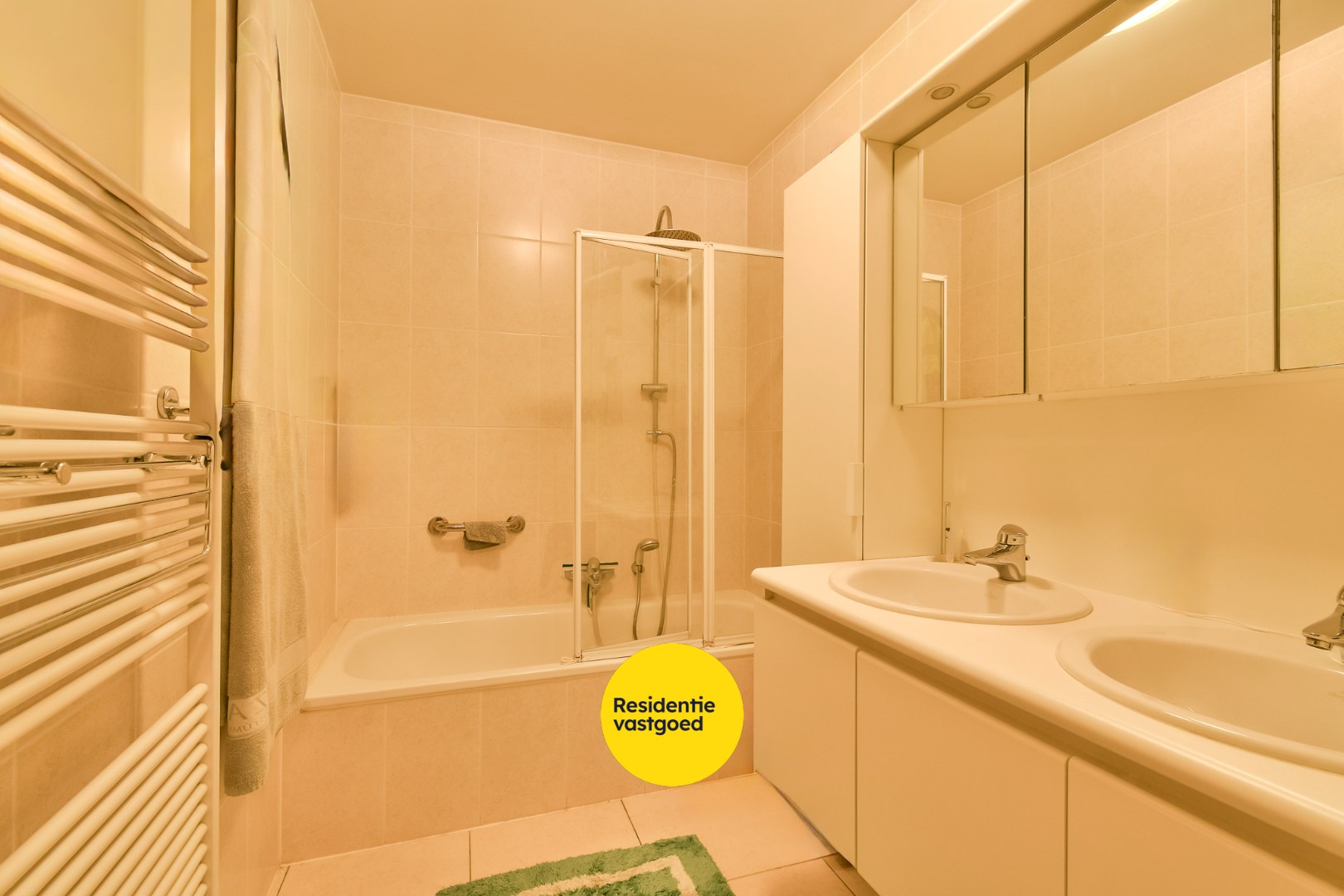 Ruime en energiezuinige gelijkvloerse appartement in het centrum van Torhout. - foto 5