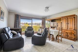 Instapklaar één-slaapkamerappartement op de derde verdieping van een goed onderhouden gebouw in de wijk Sylvain Dupuis te Anderlecht. Het...