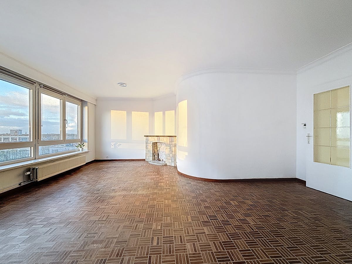 Ruim tweeslaapkamerappartement te huur in Merksem! - foto 2