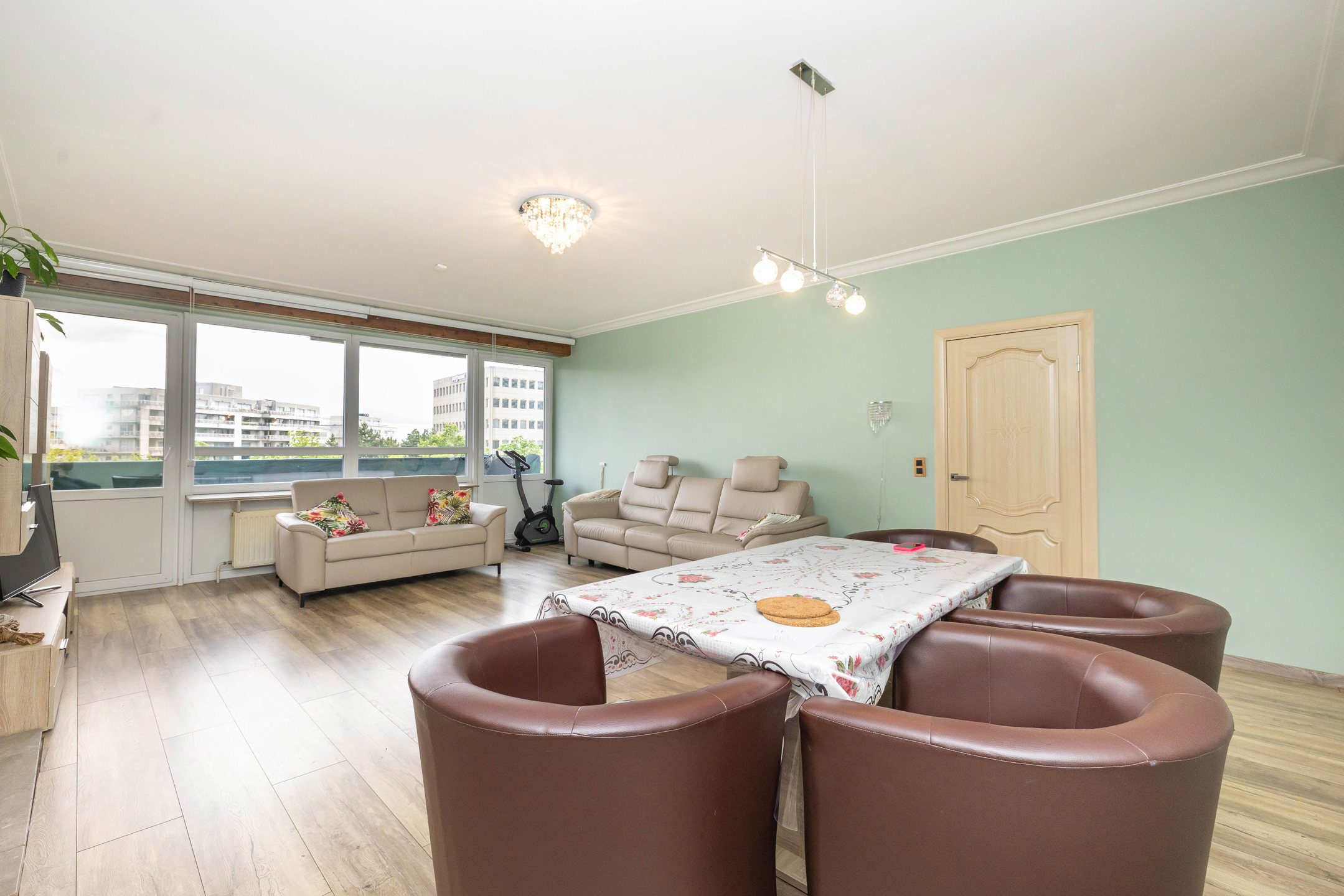 Apartment for sale in Molenbeek-Saint-Jean with 2 bedrooms - photo 1