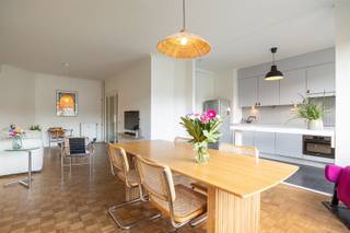 Dus je wilt in het hartje van't stad wonen, liefst in een arty appartement? Een parkeerplek zoeken is niets voor jou, en je moet een terras...