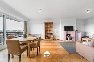 Charmant en instapklaar appartement in het hart van Eeklo!Ontdek dit gezellige en smaakvol ingerichte appartement, ideaal gelegen in het centrum van...