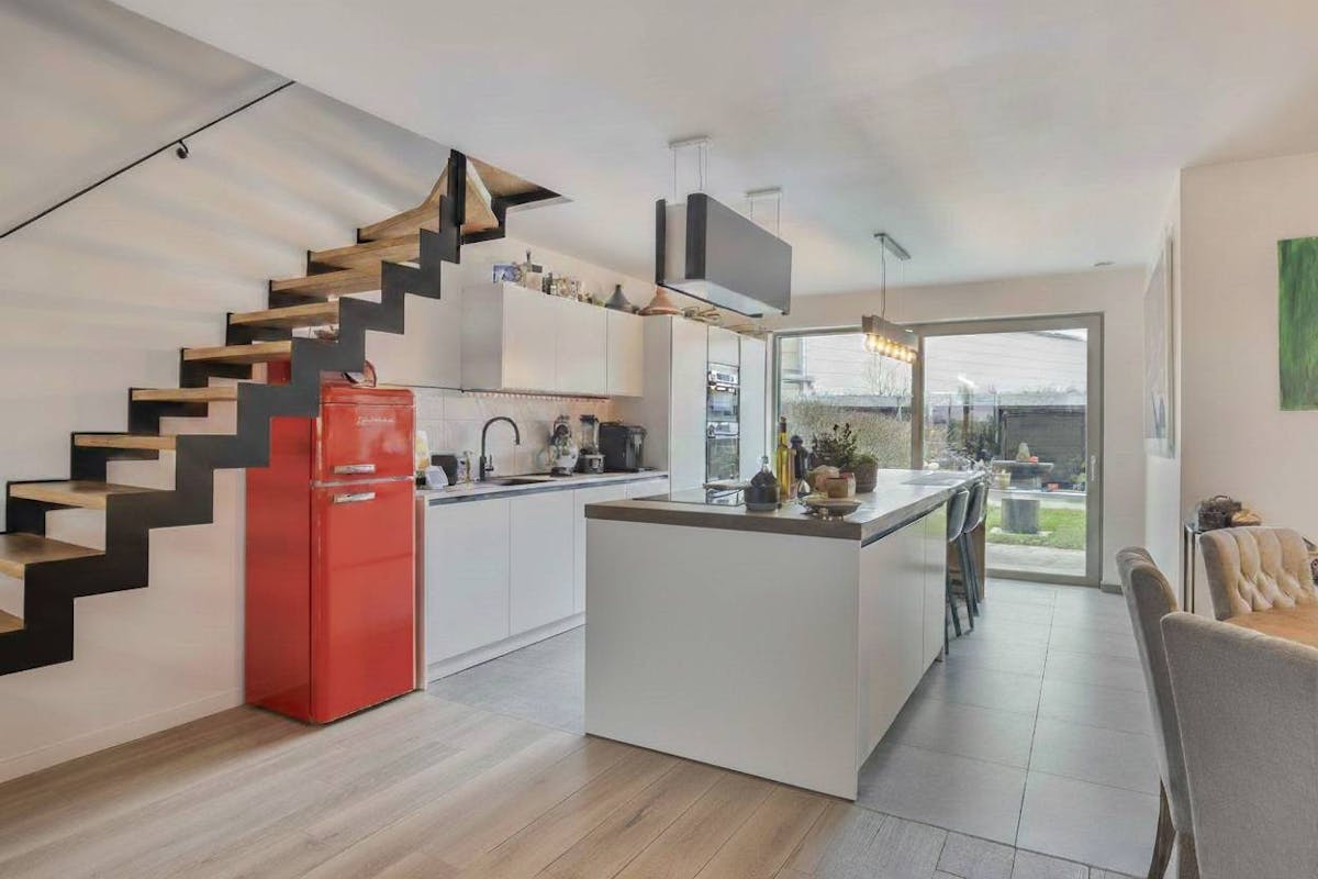 BEN-woning met 4 slaapkamers en 2 carports in het groene Suikerpark te Veurne - foto 4